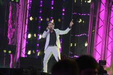 Легендарный Энгельберт Хампердинк, братья Майкла Джексона, CC Catch и другие звезды на  грандиозном вечере Dream Fest в Баку (ФОТО)