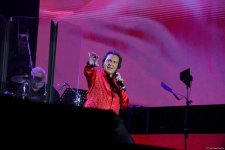 Легендарный Энгельберт Хампердинк, братья Майкла Джексона, CC Catch и другие звезды на  грандиозном вечере Dream Fest в Баку (ФОТО)