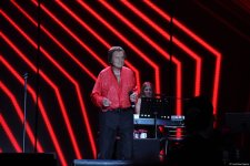 Легендарный Энгельберт Хампердинк, братья Майкла Джексона, CC Catch и другие звезды на  грандиозном вечере Dream Fest в Баку (ФОТО)