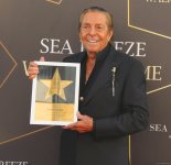 Мафиози из фильма "Крестный отец" заложил звезду в Sea Breeze Walk of Fame в Баку (ФОТО)