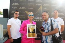 "Королева диско" 80-90-х СС Сatch заложила звезду в Sea Breeze Walk of Fame в Баку (ФОТО)
