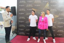 "Королева диско" 80-90-х СС Сatch заложила звезду в Sea Breeze Walk of Fame в Баку (ФОТО)