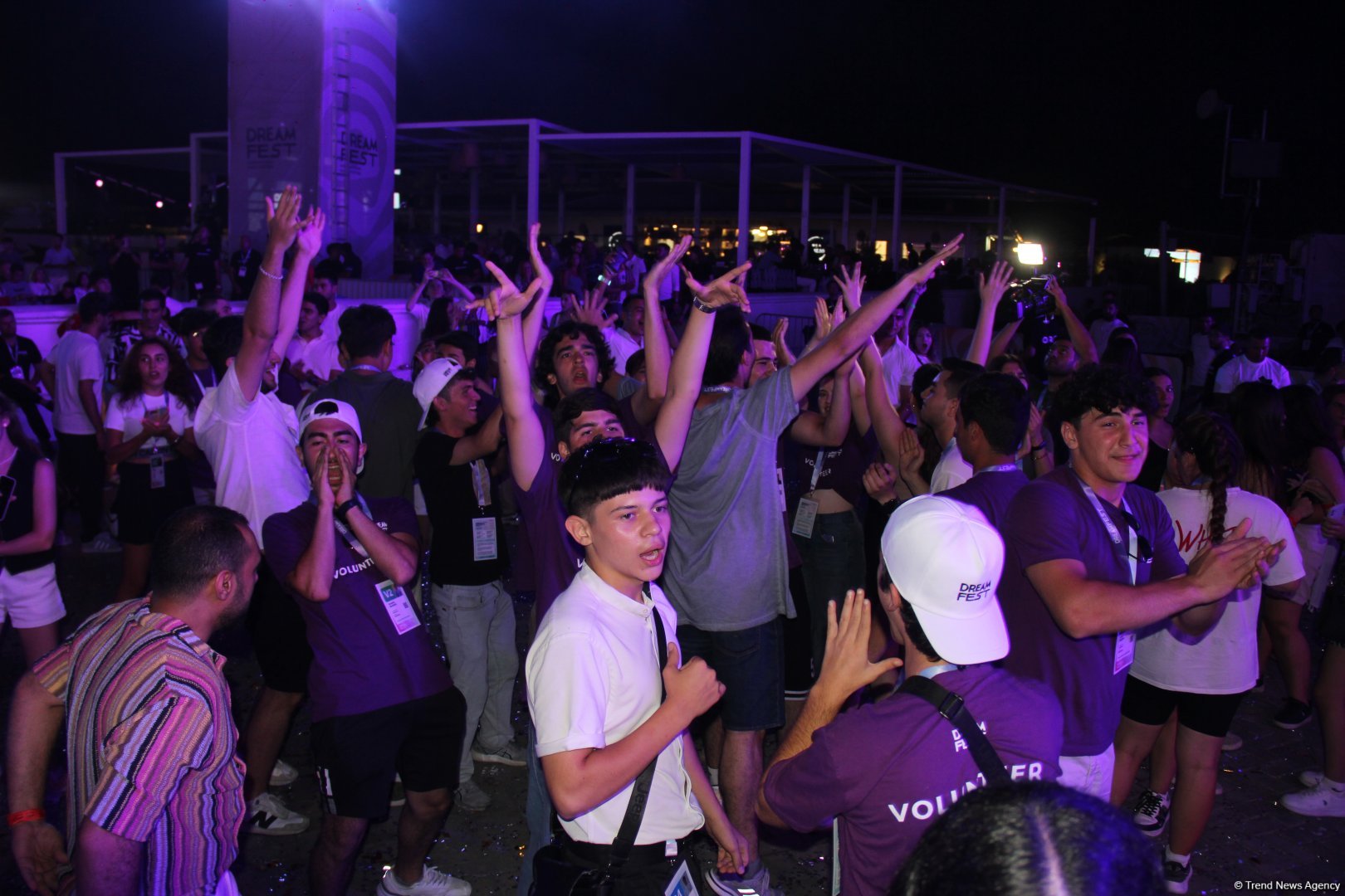 Легендарный Энгельберт Хампердинк, братья Майкла Джексона, CC Catch и другие звезды на  грандиозном вечере Dream Fest в Баку (ФОТО)