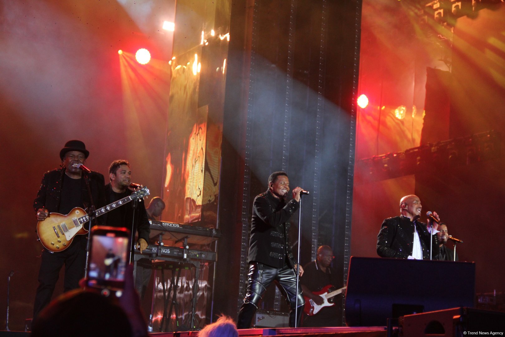 Легендарный Энгельберт Хампердинк, братья Майкла Джексона, CC Catch и другие звезды на  грандиозном вечере Dream Fest в Баку (ФОТО)