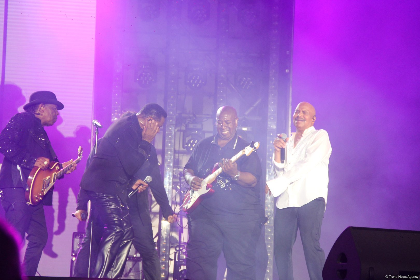 Легендарный Энгельберт Хампердинк, братья Майкла Джексона, CC Catch и другие звезды на  грандиозном вечере Dream Fest в Баку (ФОТО)