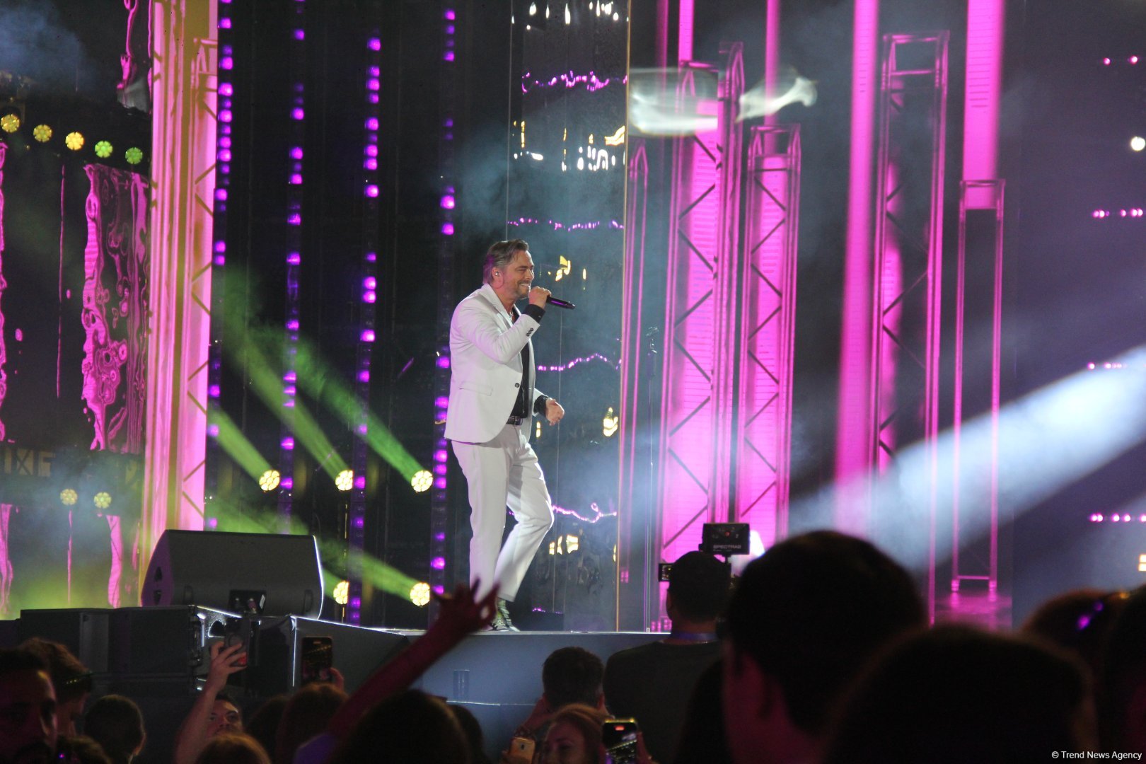 Легендарный Энгельберт Хампердинк, братья Майкла Джексона, CC Catch и другие звезды на  грандиозном вечере Dream Fest в Баку (ФОТО)
