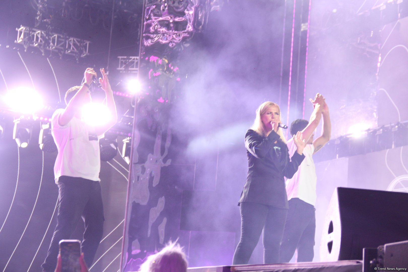 Легендарный Энгельберт Хампердинк, братья Майкла Джексона, CC Catch и другие звезды на  грандиозном вечере Dream Fest в Баку (ФОТО)