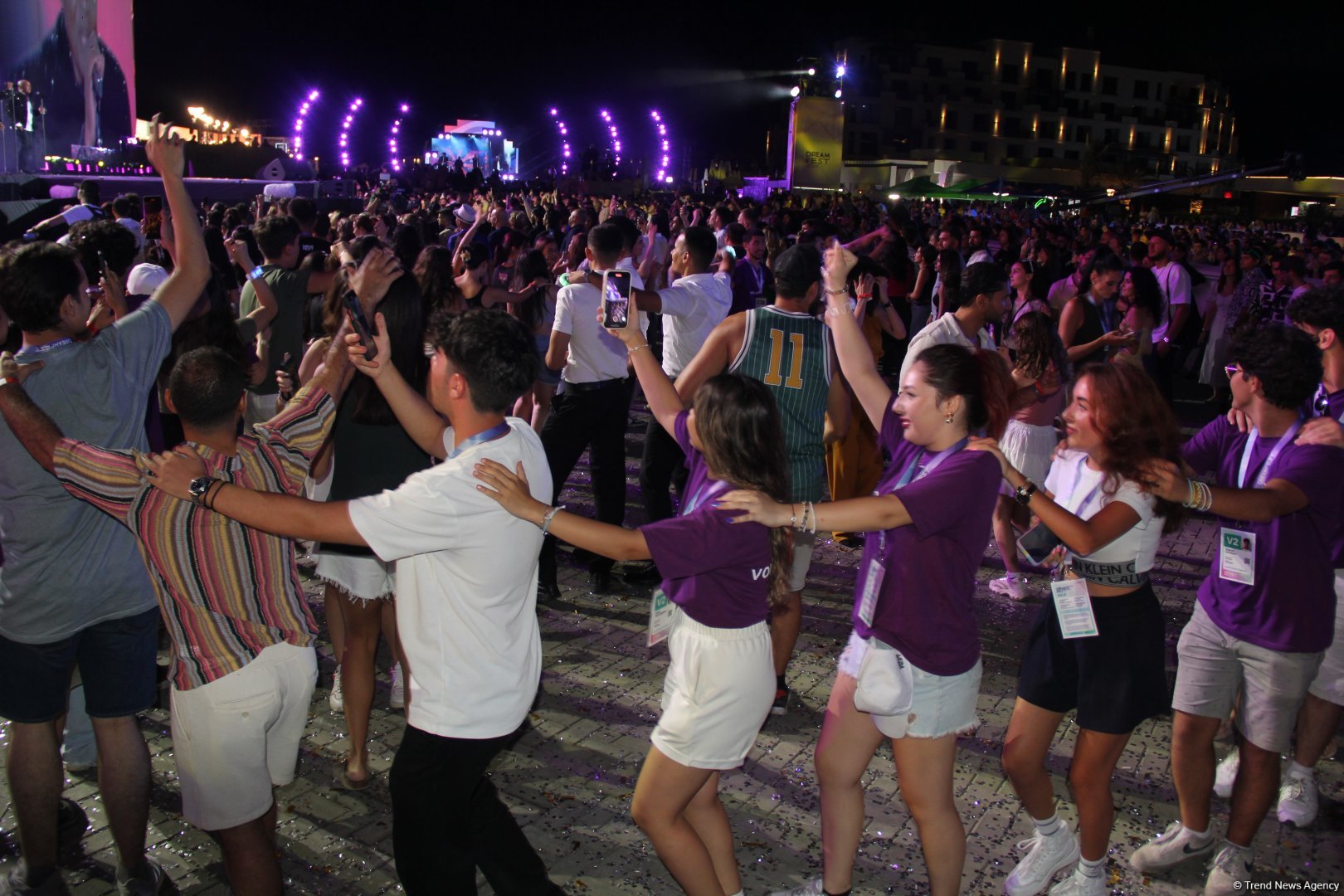 Легендарный Энгельберт Хампердинк, братья Майкла Джексона, CC Catch и другие звезды на  грандиозном вечере Dream Fest в Баку (ФОТО)