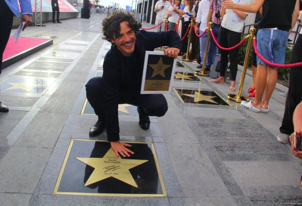 Джек Саворетти заложил звезду с автографом на Walk of Famе в Баку (ФОТО)