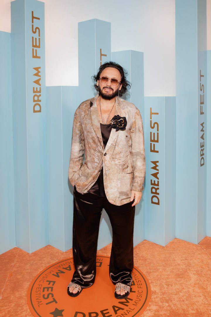 David Foster с супругой Katharine McPhee, Стас Михайлов, Sogdiana и другие звезды на красной дорожке Dream Fest в Баку (ФОТО)