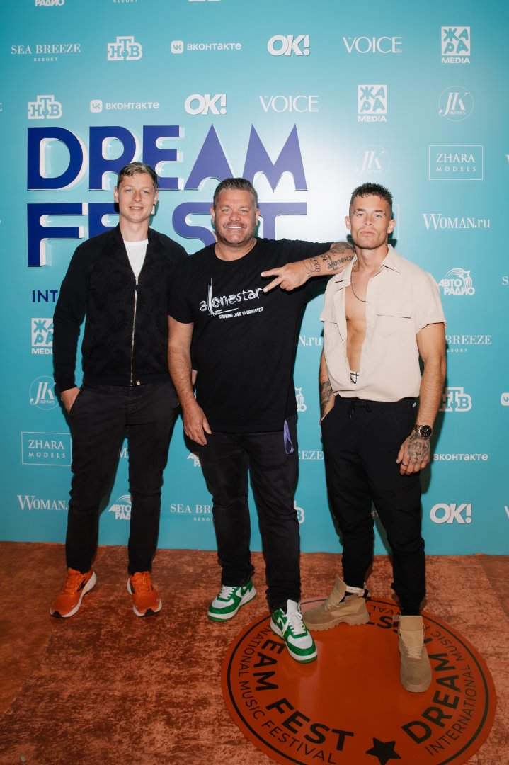 David Foster с супругой Katharine McPhee, Стас Михайлов, Sogdiana и другие звезды на красной дорожке Dream Fest в Баку (ФОТО)