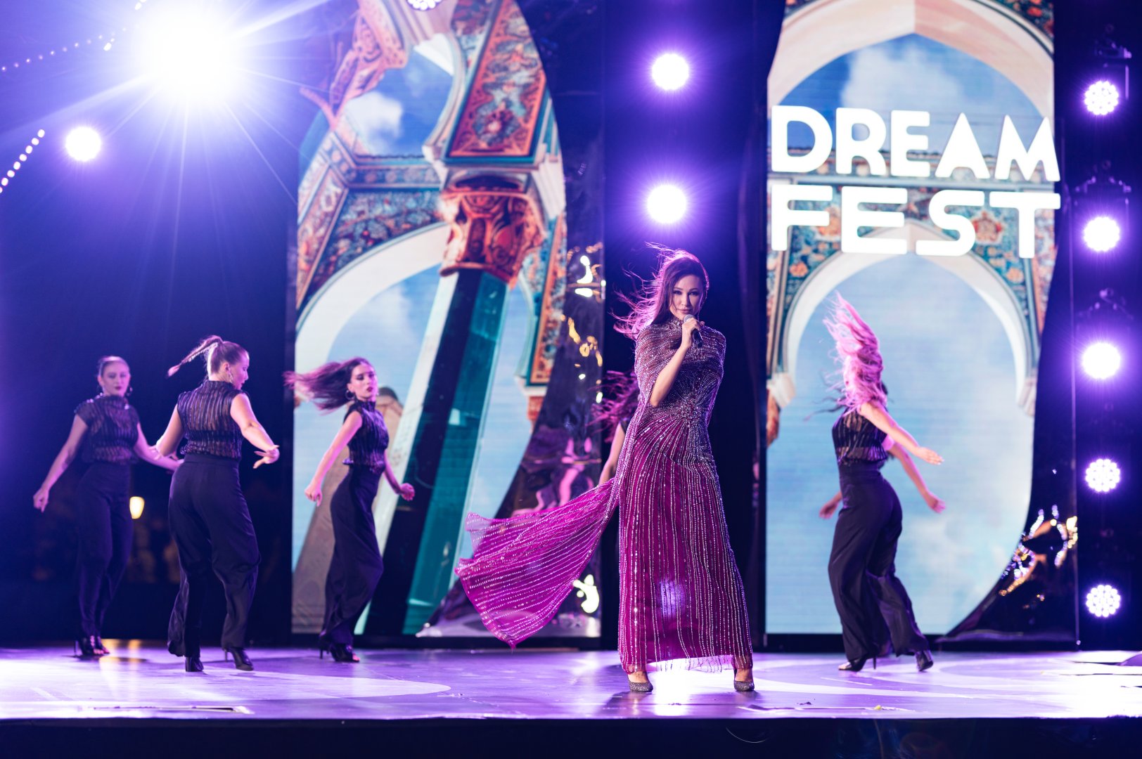 Феерическое шоу "Короля поп-музыки" Дэвида Фостера представлено на Dream Fest в Баку (ФОТО)