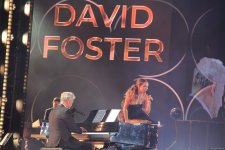 Феерическое шоу "Короля поп-музыки" Дэвида Фостера представлено на Dream Fest в Баку (ФОТО)