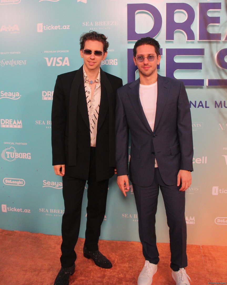 David Foster с супругой Katharine McPhee, Стас Михайлов, Sogdiana и другие звезды на красной дорожке Dream Fest в Баку (ФОТО)