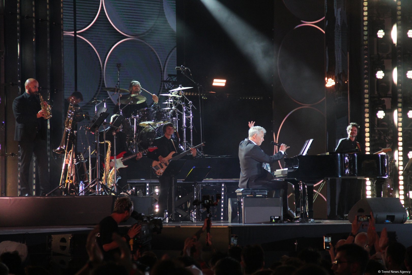 Феерическое шоу "Короля поп-музыки" Дэвида Фостера представлено на Dream Fest в Баку (ФОТО)