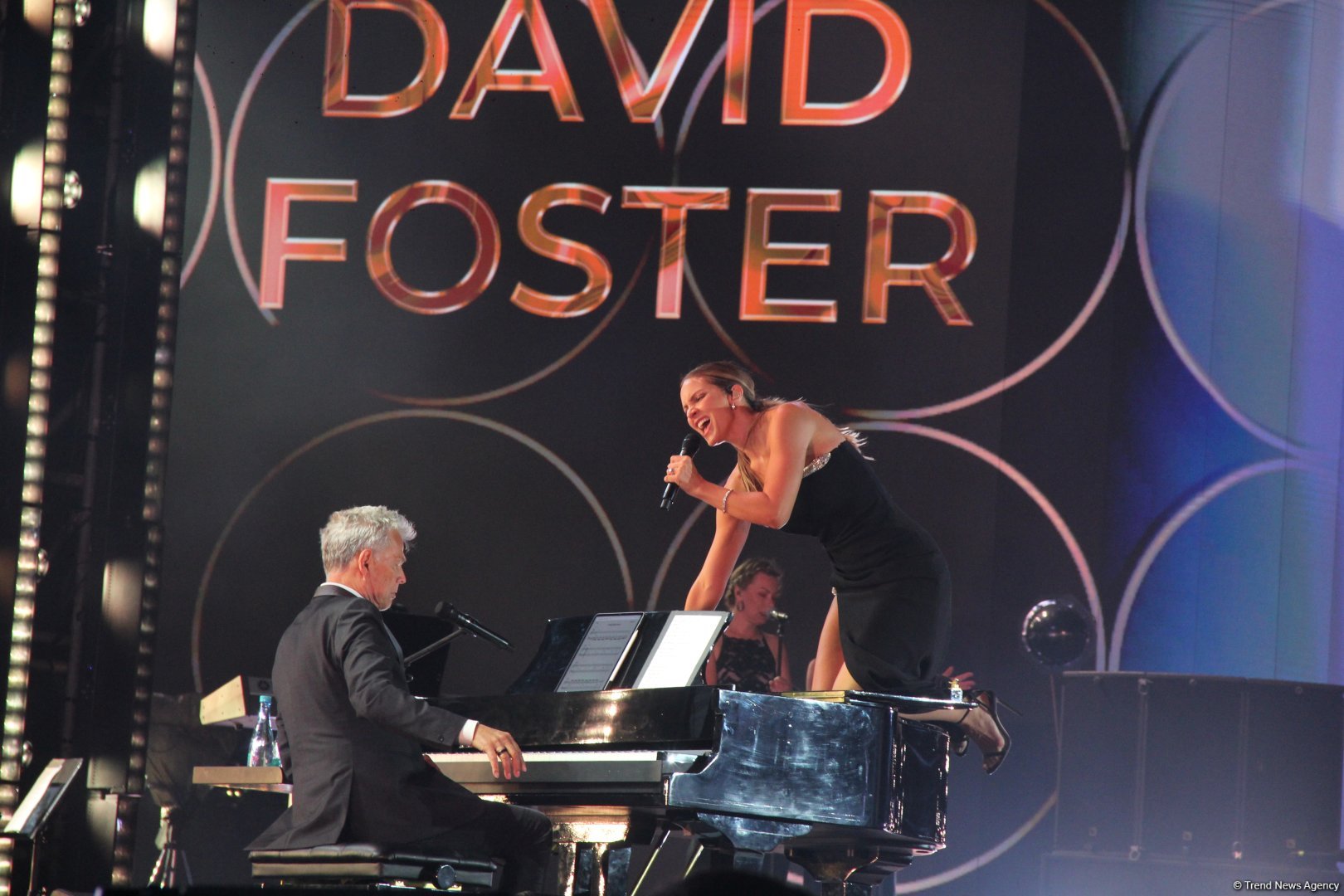 Феерическое шоу "Короля поп-музыки" Дэвида Фостера представлено на Dream Fest в Баку (ФОТО)