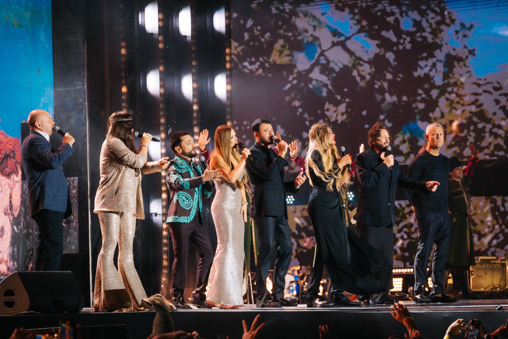 Жара, ветер, ливень…Завершился грандиозный Dream Fest в Баку с участием легендарных артистов и звезд (ФОТО)