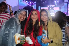 Жара, ветер, ливень…Завершился грандиозный Dream Fest в Баку с участием легендарных артистов и звезд (ФОТО)
