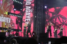 Жара, ветер, ливень…Завершился грандиозный Dream Fest в Баку с участием легендарных артистов и звезд (ФОТО)