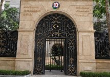 Али Асадов посетил посольство Азербайджана в Иране (ФОТО)