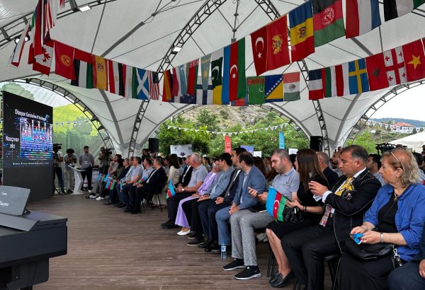 В Лачине проводится V летний лагерь диаспорской молодежи "Молодежь за "зеленый" мир" (ФОТО)