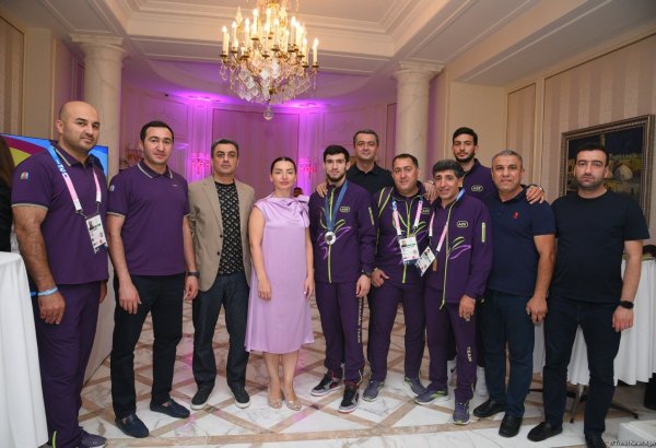 В "Олимпийском доме Азербайджана" в Париже прошла встреча, посвященная победам  азербайджанских спортсменов (ФОТО)