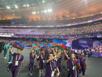 Азербайджан принял участие в параде на церемонии закрытия Олимпийских игр