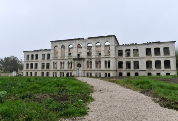 Названы работы, проведенные в связи с восстановлением Шушинской реальной школы (Эксклюзив)