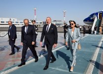 Президент Ильхам Алиев прибыл с государственным визитом в Узбекистан (ФОТО/ВИДЕО)