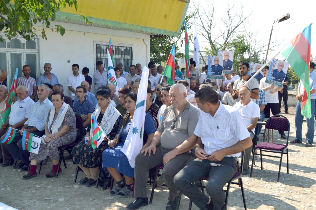 Эльчин Мирзабейли встретился с избирателями в селе Гагали и городе Агсу (ФОТО)