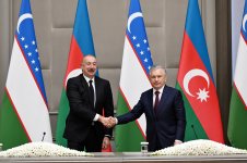 Президент Ильхам Алиев и Президент Шавкат Мирзиёев выступили с заявлениями для прессы (ФОТО/ВИДЕО)