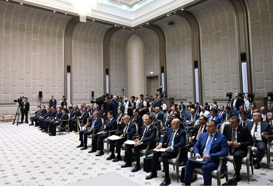 Президент Ильхам Алиев и Президент Шавкат Мирзиёев выступили с заявлениями для прессы (ФОТО/ВИДЕО)