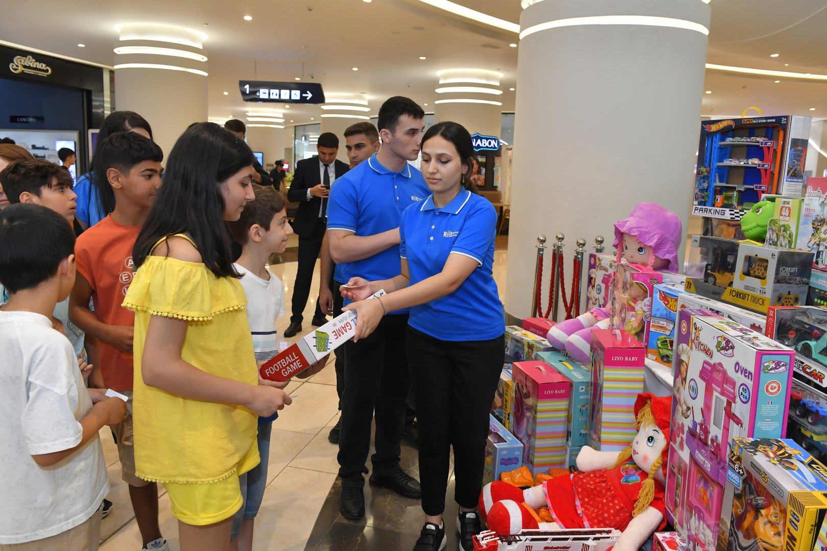 При организации Фонда Гейдара Алиева прошло мероприятие для детей шехидов (ФОТО)