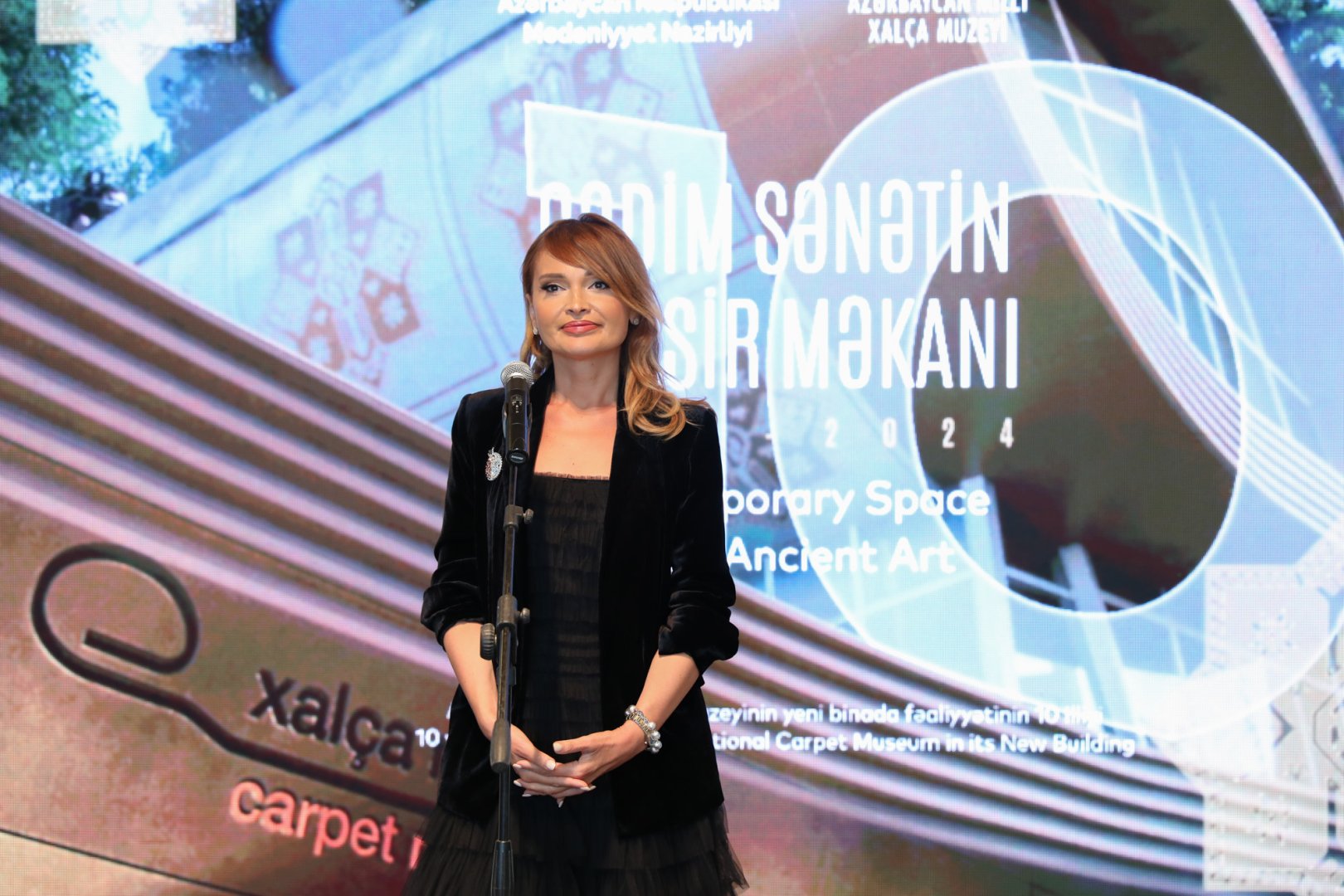 Красота в азербайджанских коврах – юбилейный вечер (ФОТО)