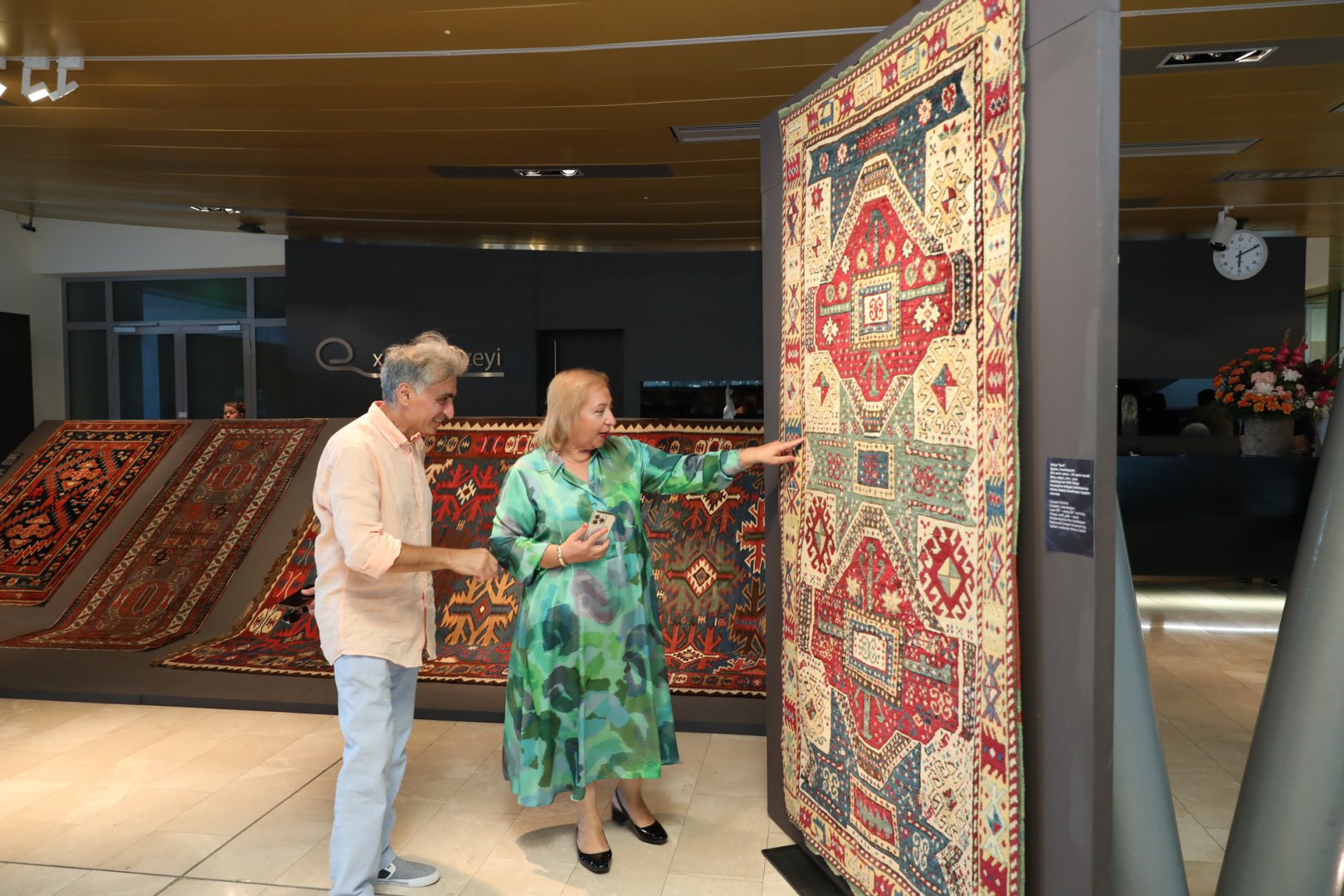 Красота в азербайджанских коврах – юбилейный вечер (ФОТО)