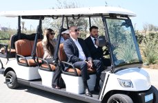 Президент Ильхам Алиев и Первая леди Мехрибан Алиева приняли участие в открытии школы LANDAU и апарт-отеля The Grand в центре отдыха Sea Breeze (ФОТО/ВИДЕО)