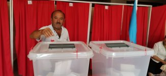 В поселке Гобу наблюдается активность избирателей (ФОТО)