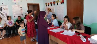 В Абшеронском районе наблюдается активность избирателей (ФОТО)