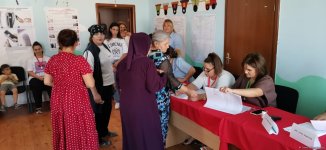 В Абшеронском районе наблюдается активность избирателей (ФОТО)