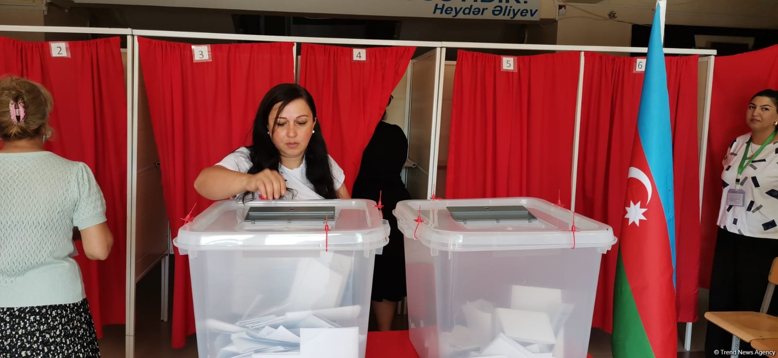 В поселке Гобу наблюдается активность избирателей (ФОТО)