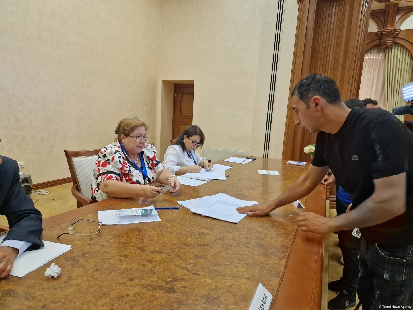 В Ханкенди началось голосование на парламентских выборах (ФОТО)