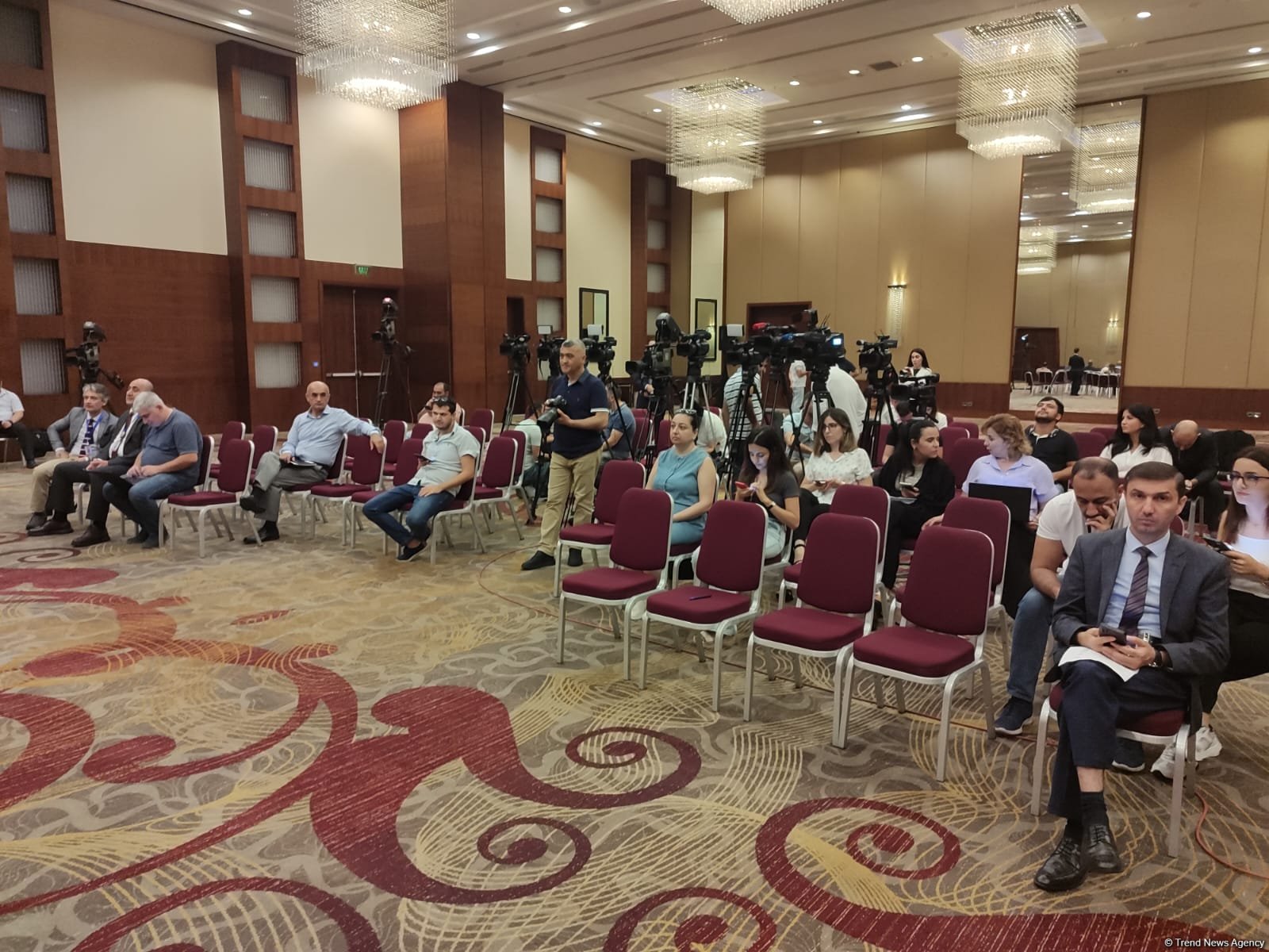 Парламентские выборы в очередной раз показали демократическую волю азербайджанского народа - Шамиль Айрым (ФОТО)