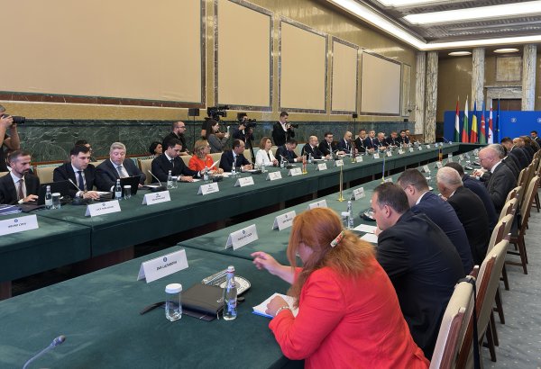 Уточнены шаги по развитию "зеленого" энергокоридора с участием 4 стран (ФОТО)