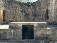 Фоторепортаж из подвергшегося армянскому вандализму Худавенга