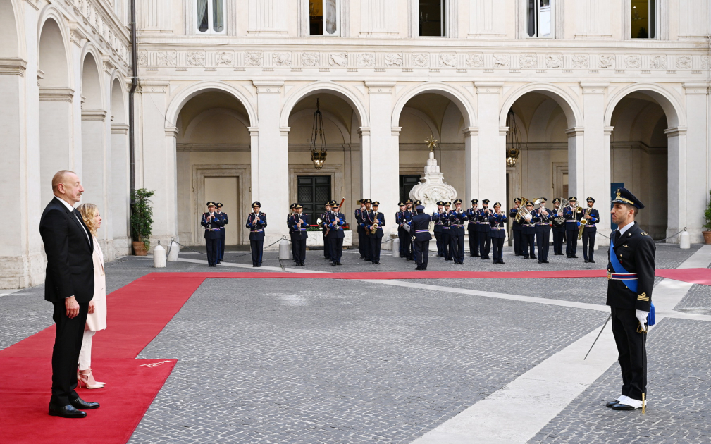 В Риме состоялась встреча Президента Азербайджана Ильхама Алиева с председателем Совета министров Италии Джорджей Мелони (ВИДЕО/ФОТО)