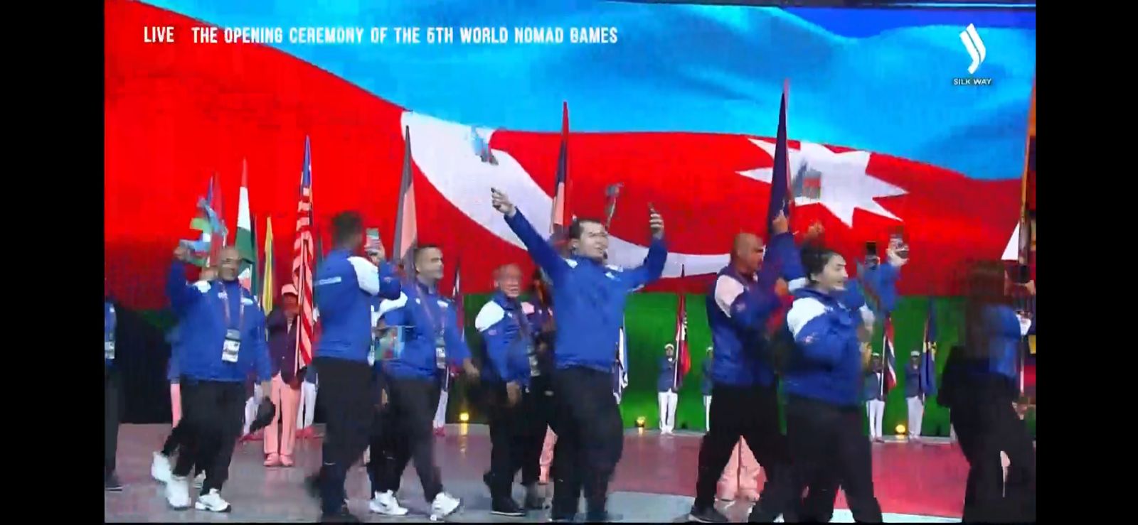 Азербайджанские спортсмены приняли участие в церемонии открытия V Всемирных игр кочевников (ФОТО)