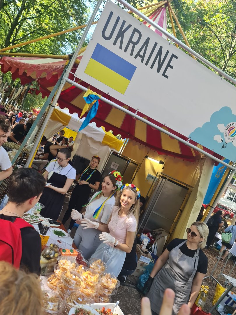 В Гааге в рамках Фестиваля посольств представлен азербайджанский мугам (ФОТО)