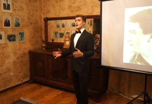 В Баку состоялся концерт, посвященный творчеству видного вокалиста Мобиля Ахмедова (ФОТО)