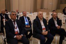 В Баку прошел второй день Форума азербайджанских ученых, проживающих за рубежом (ФОТО)