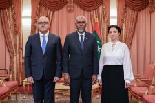 Посол Азербайджана вручил верительные грамоты Президенту Мальдив (ФОТО)